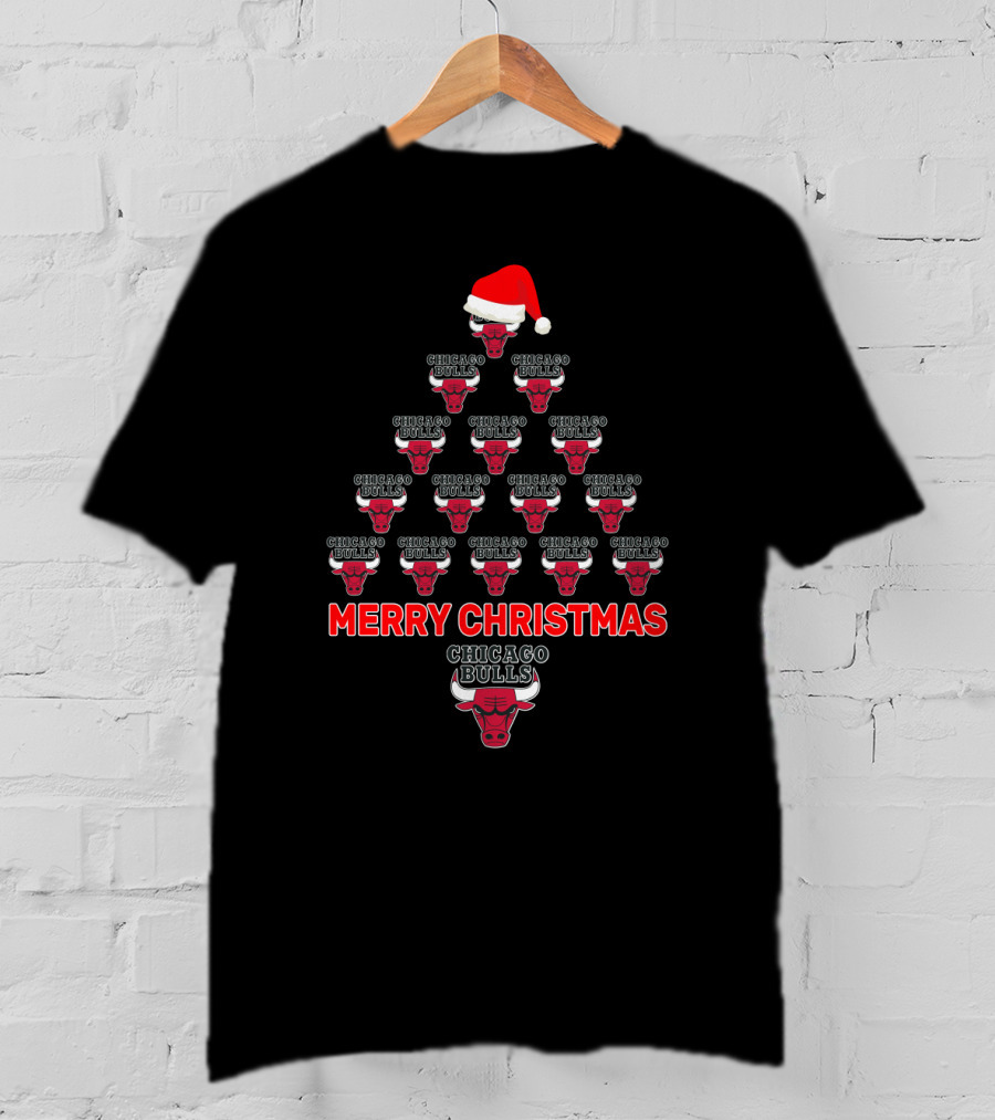 Merry Christmas Chicago Bulls Santa Hat Tree Fan Celebration T-Shirt