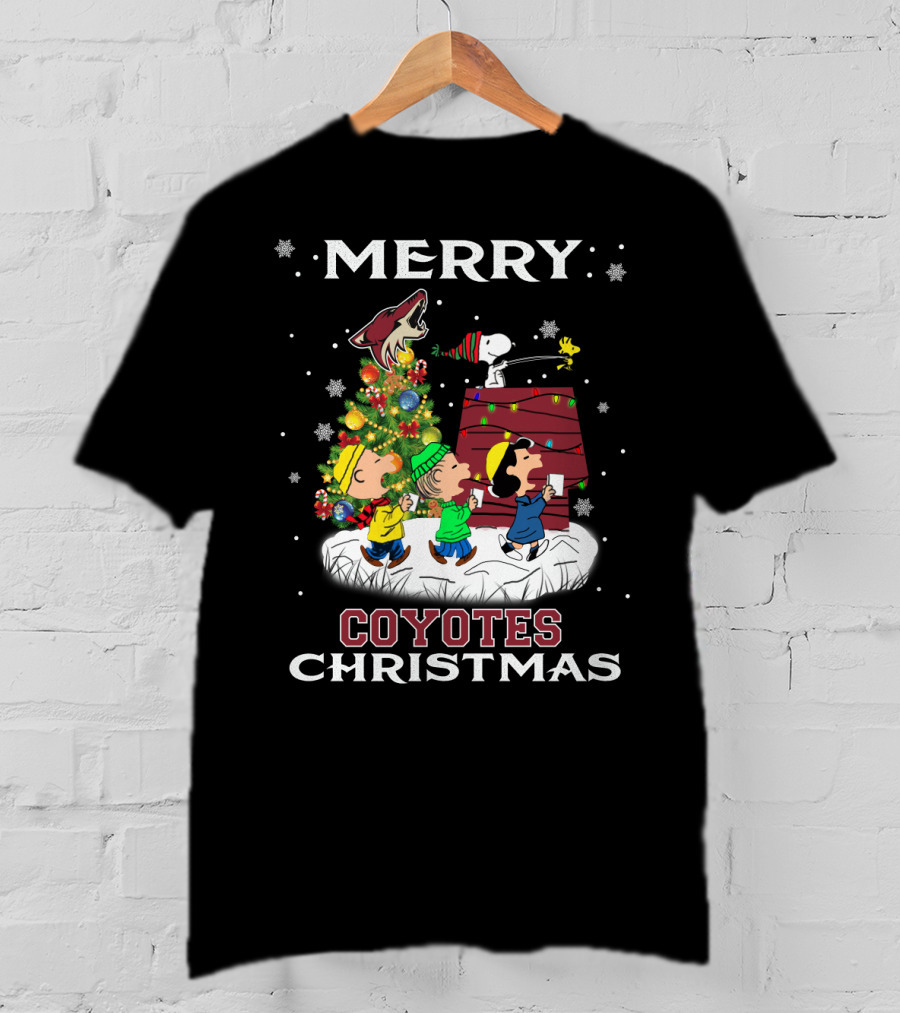Merry Coyotes Christmas Arizona Snoopy Fans T-Shirt