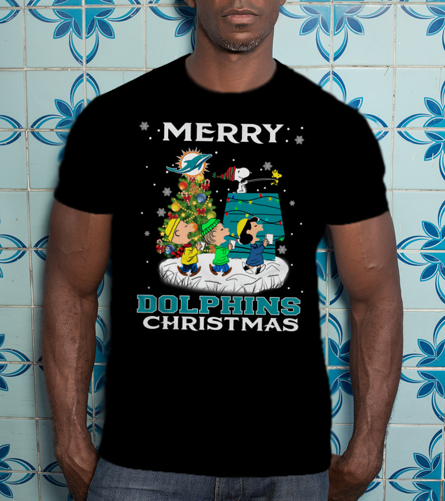 Merry Miami Dolphins Christmas With Snoopy And Friends T-Shirt