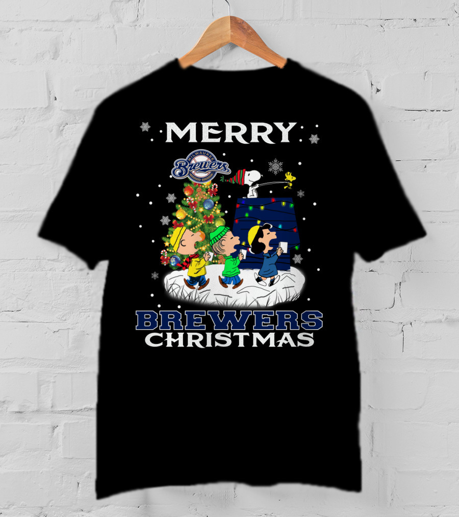 Merry Milwaukee Brewers Christmas With Snoopy And Friends T-Shirt