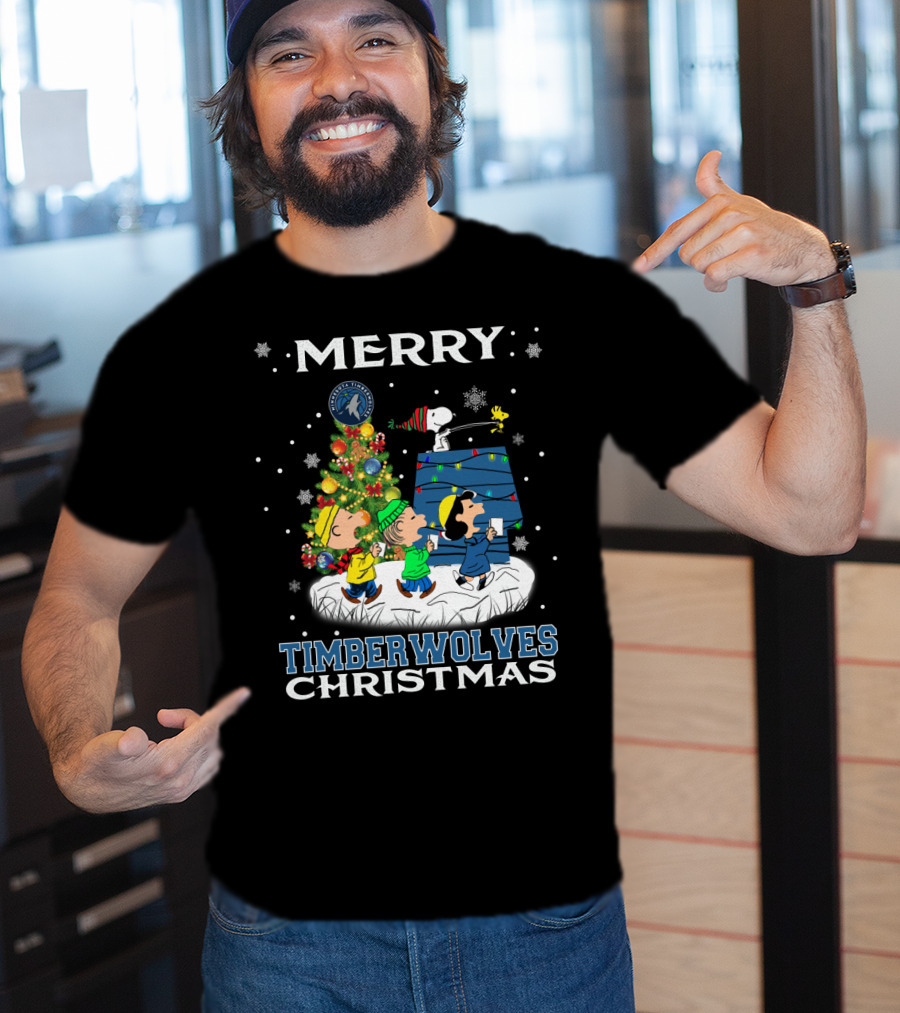 Merry Minnesota Timberwolves Christmas Snoopy And Friends Caroling T-Shirt