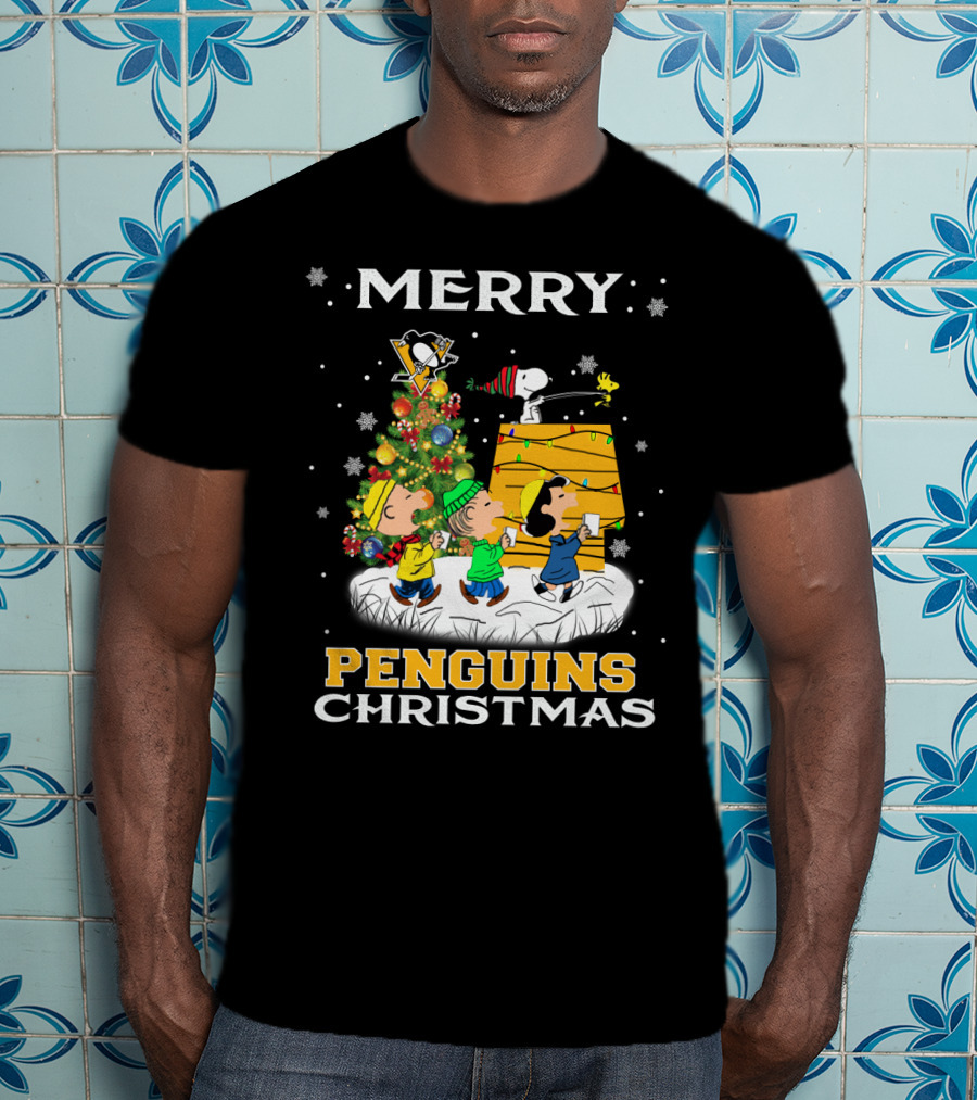 Merry Penguins Christmas Snoopy And Friends Tree T-Shirt
