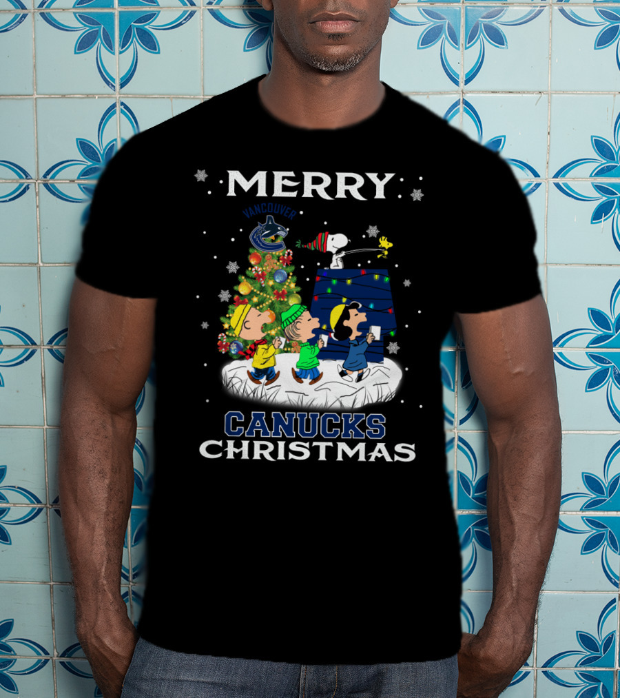 Merry Vancouver Canucks Christmas Snoopy Woodstock Tree T-Shirt