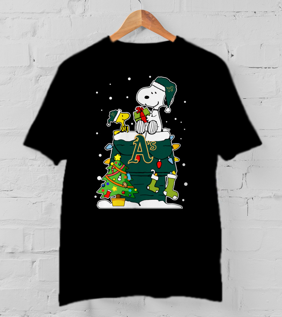 Oakland Athletics Snoopy Christmas Peanuts Holiday Gift Tree T-Shirt