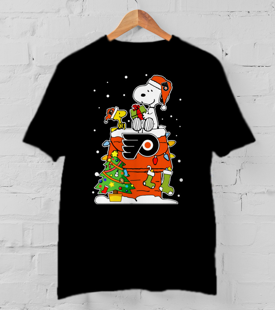 Snoopy Philadelphia Flyers Christmas Celebration With Woodstock And Gifts T-Shirt