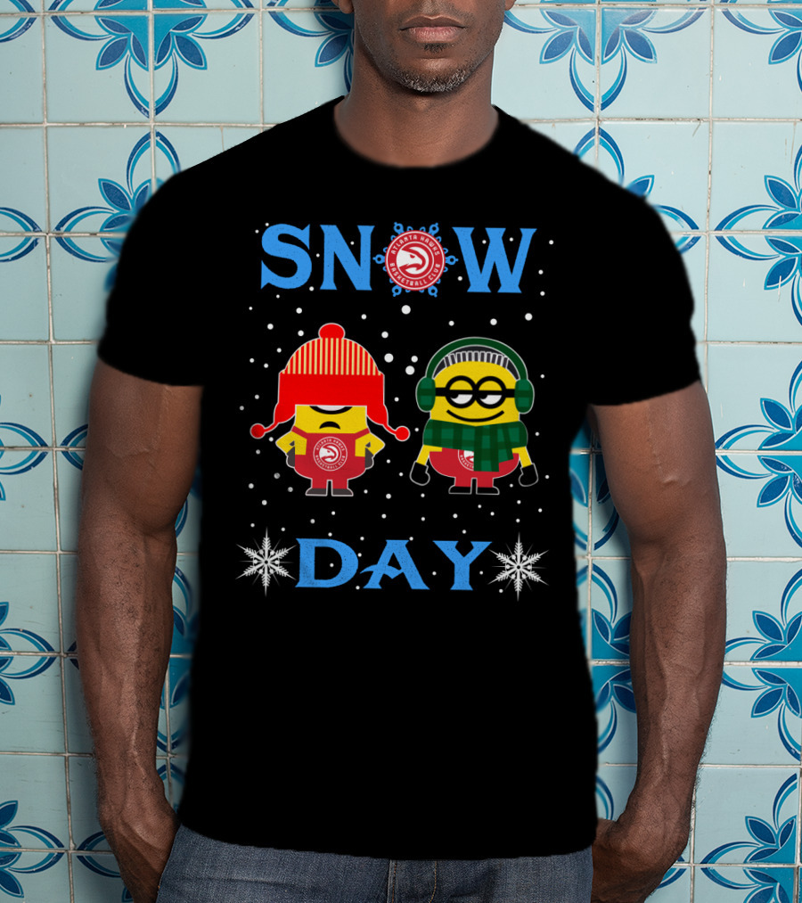 Snow Day Atlanta Hawks Minion Fans Snowflakes Winter Fun T-Shirt
