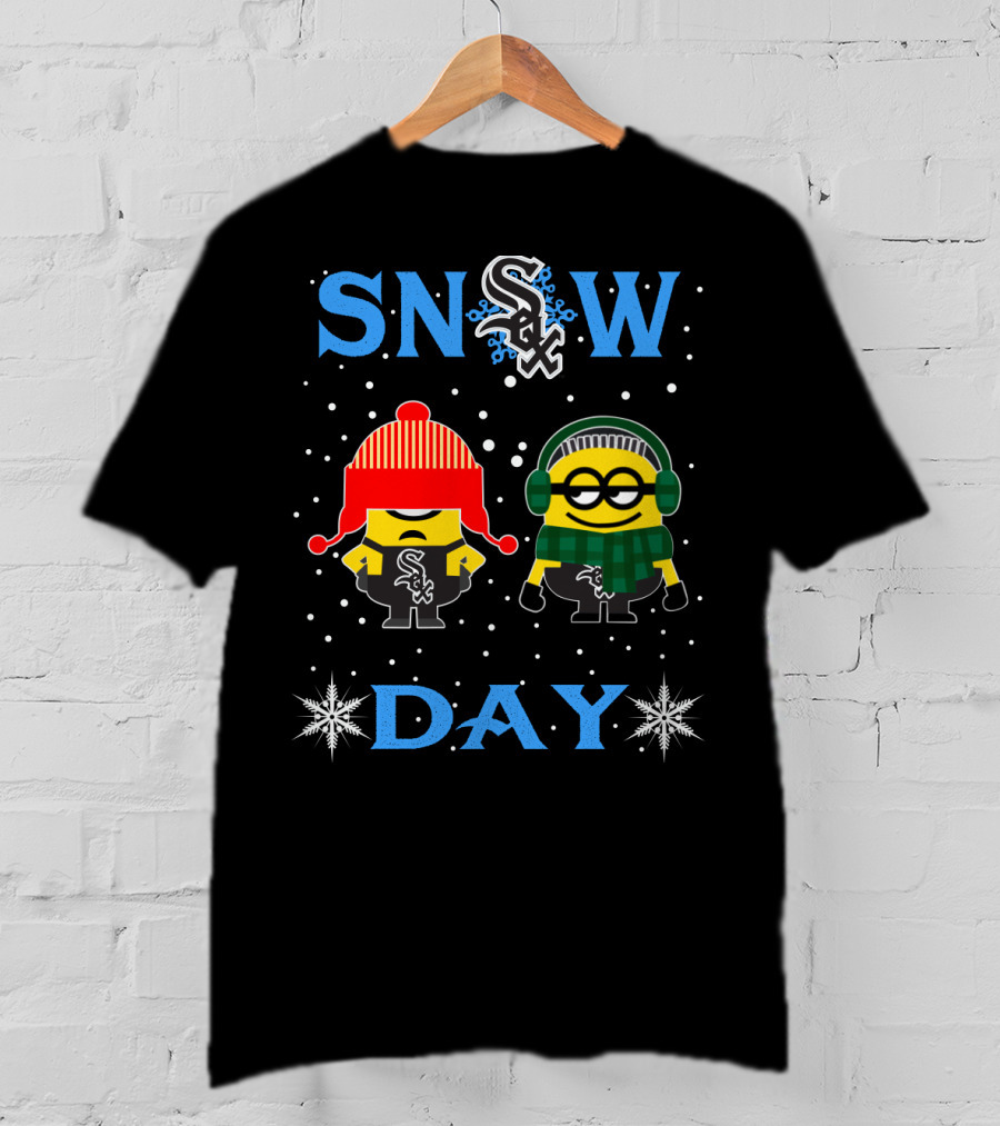 Chicago White Sox Snow Day Minion Winter Fun T-Shirt