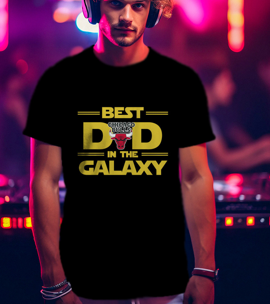 Best Chicago Bulls Dad In The Galaxy Yellow Text With Bull T-Shirt