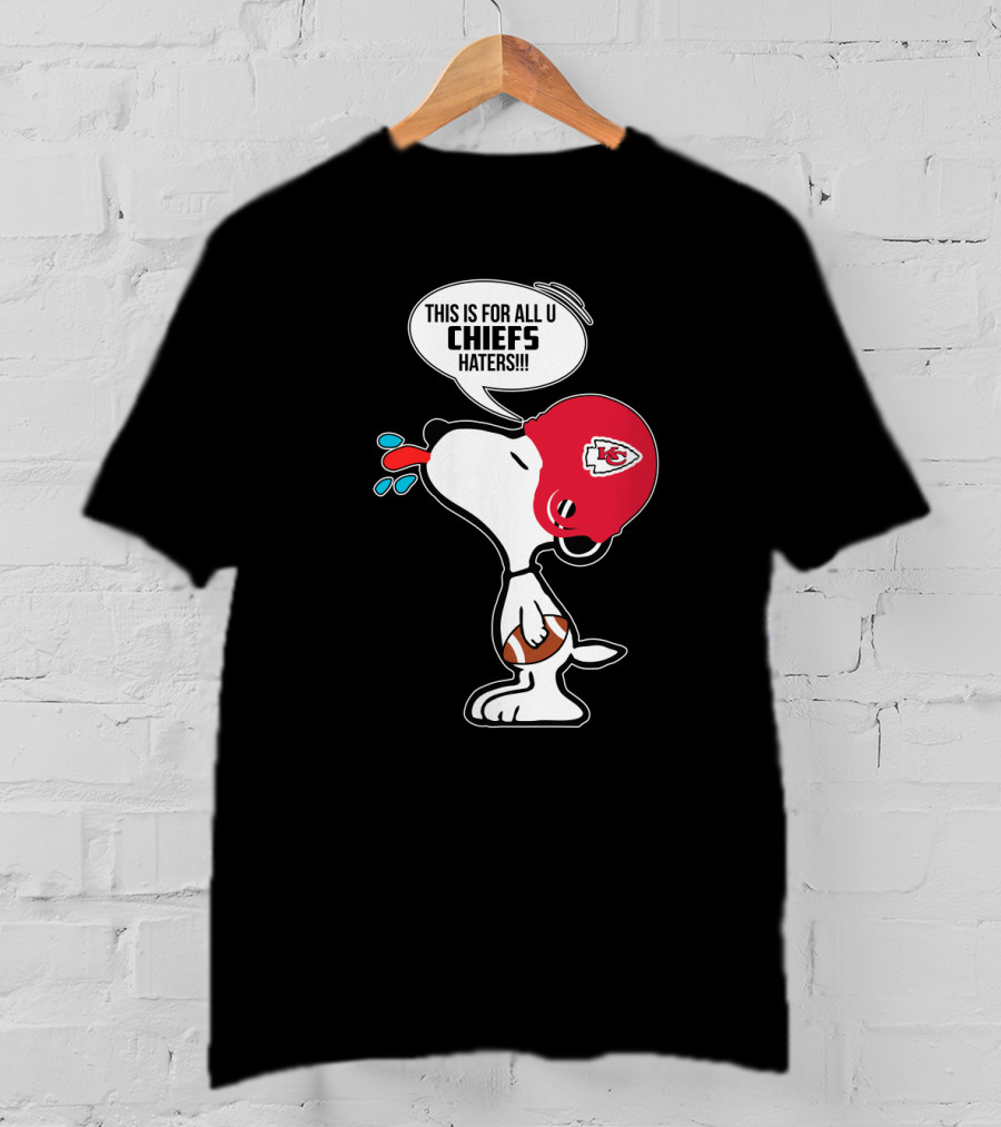 Snoopy Kansas City Chiefs Helmet Football Haters Speech Bubble T-Shirt