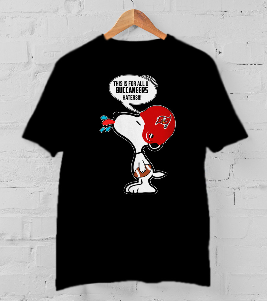 Snoopy Buccaneers Helmet Spitting Football Fans Haters T-Shirt