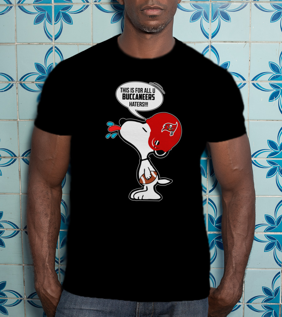 Snoopy Buccaneers Helmet Spitting Football Fans Haters T-Shirt