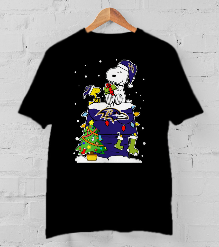 Baltimore Ravens Christmas With Snoopy And Woodstock Gifts T-Shirt
