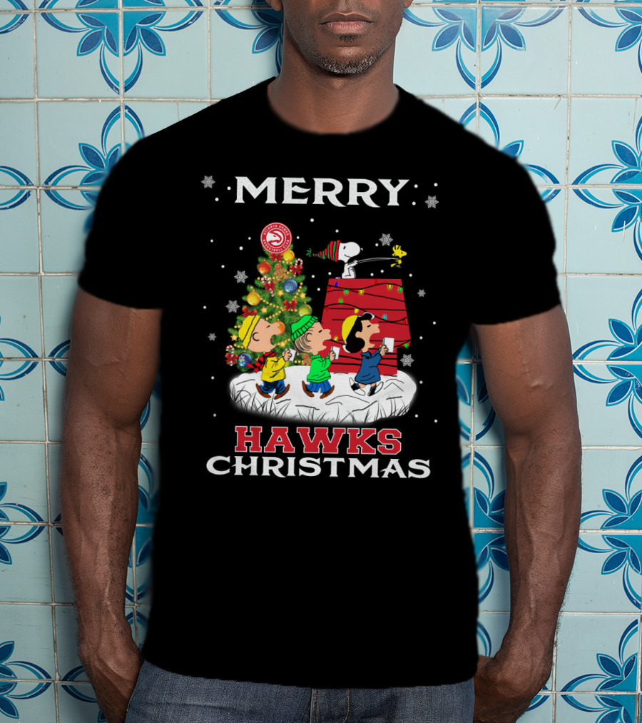 Merry Atlanta Hawks Christmas With Snoopy And Peanuts Holiday Scene T-Shirt