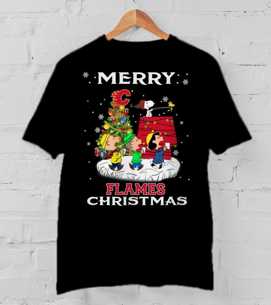 Merry Calgary Flames Christmas With Snoopy And Peanuts Holiday Scene T-Shirt