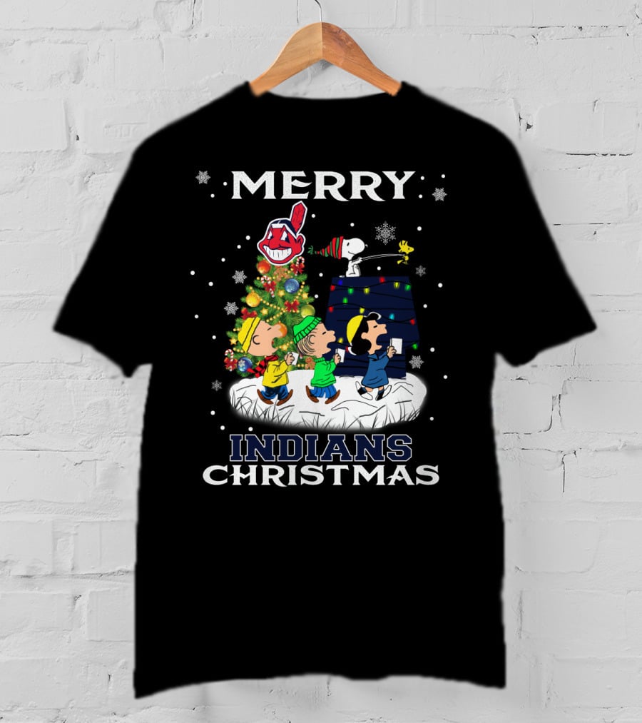 Merry Cleveland Indians Christmas Snoopy And Peanuts Cartoons Holiday T-Shirt