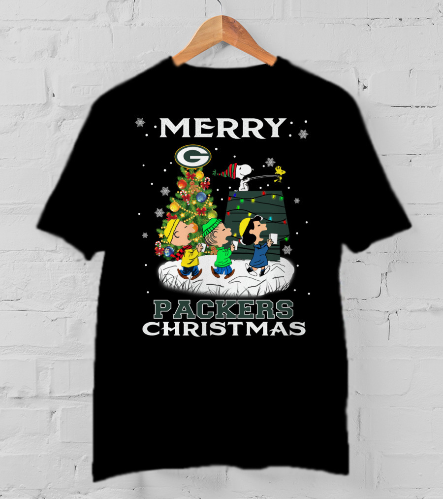 Merry Packers Christmas Featuring Snoopy And Friends T-Shirt