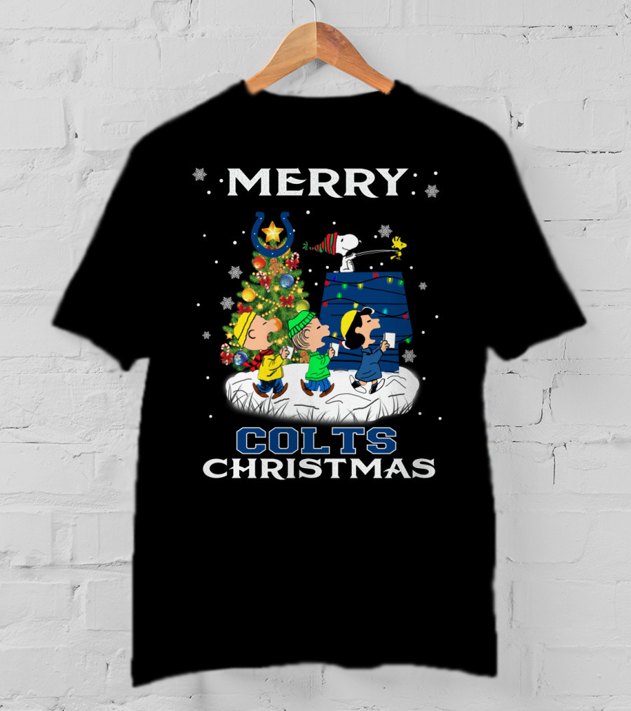 Merry Colts Christmas Snoopy Fans Indianapolis T-Shirt