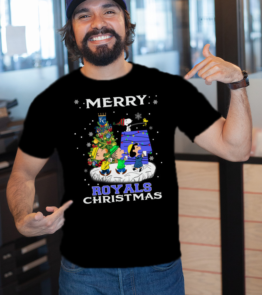 Kansas City Royals Christmas With Snoopy And Friends - Merry Festive T-Shirt