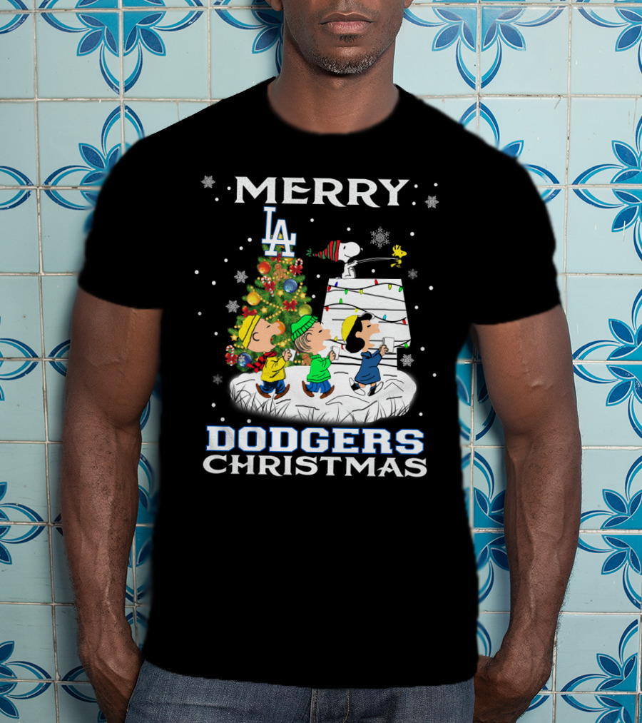 Merry Los Angeles Dodgers Christmas With Snoopy And Peanuts Holiday Scene T-Shirt