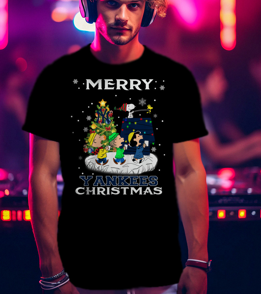 Merry Yankees Christmas Featuring Snoopy And Peanuts Characters T-Shirt