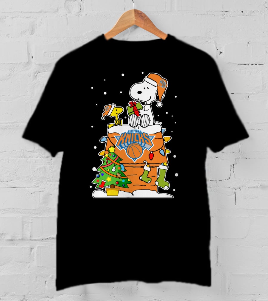 New York Knicks Snoopy Christmas Fanatics Delight T-Shirt
