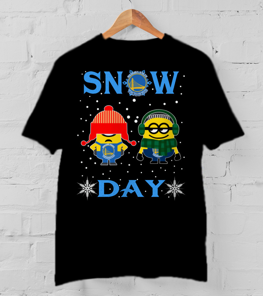 Minions Dressed For Golden State Warriors Snow Day Fun T-Shirt