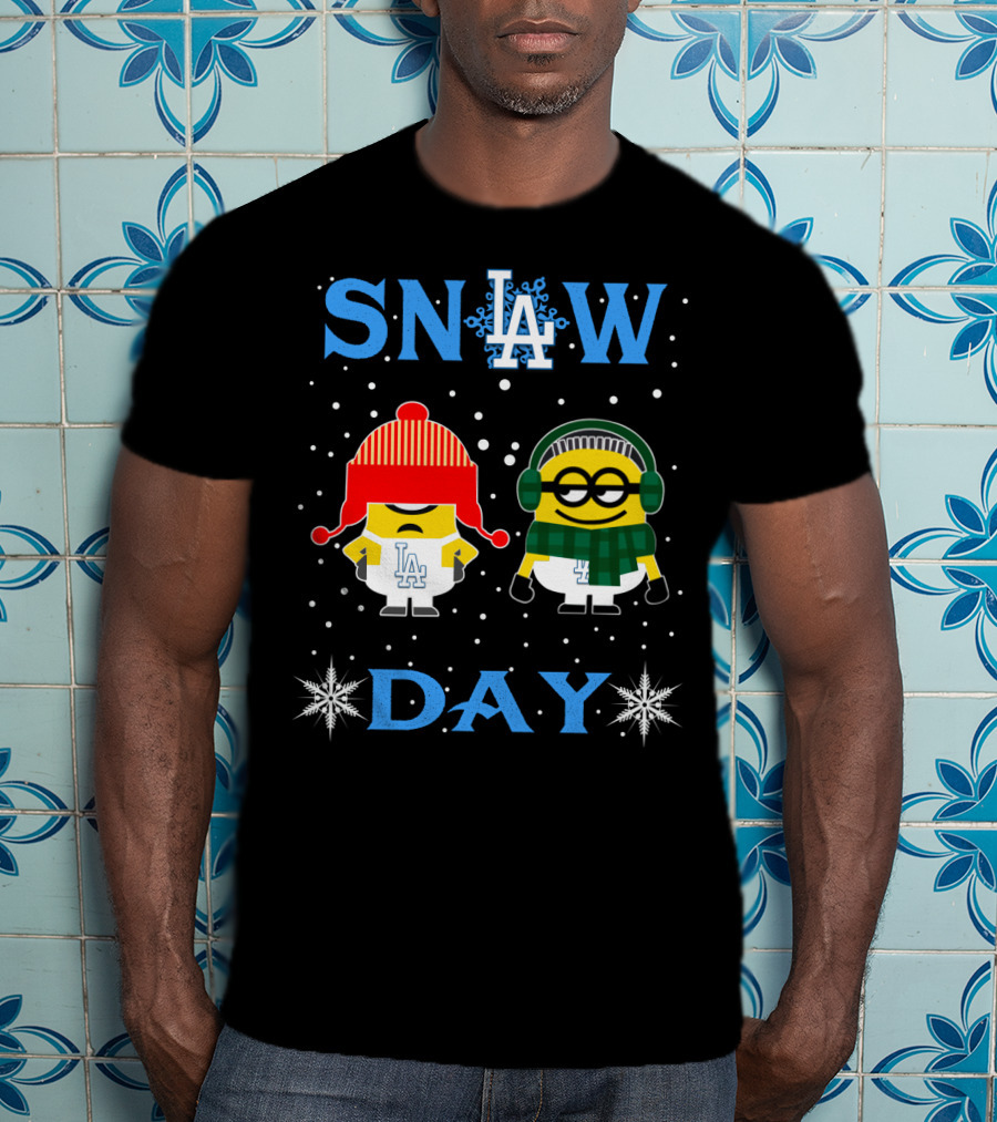 Snow Day Minions Wearing Los Angeles Dodgers Winter Gear T-Shirt