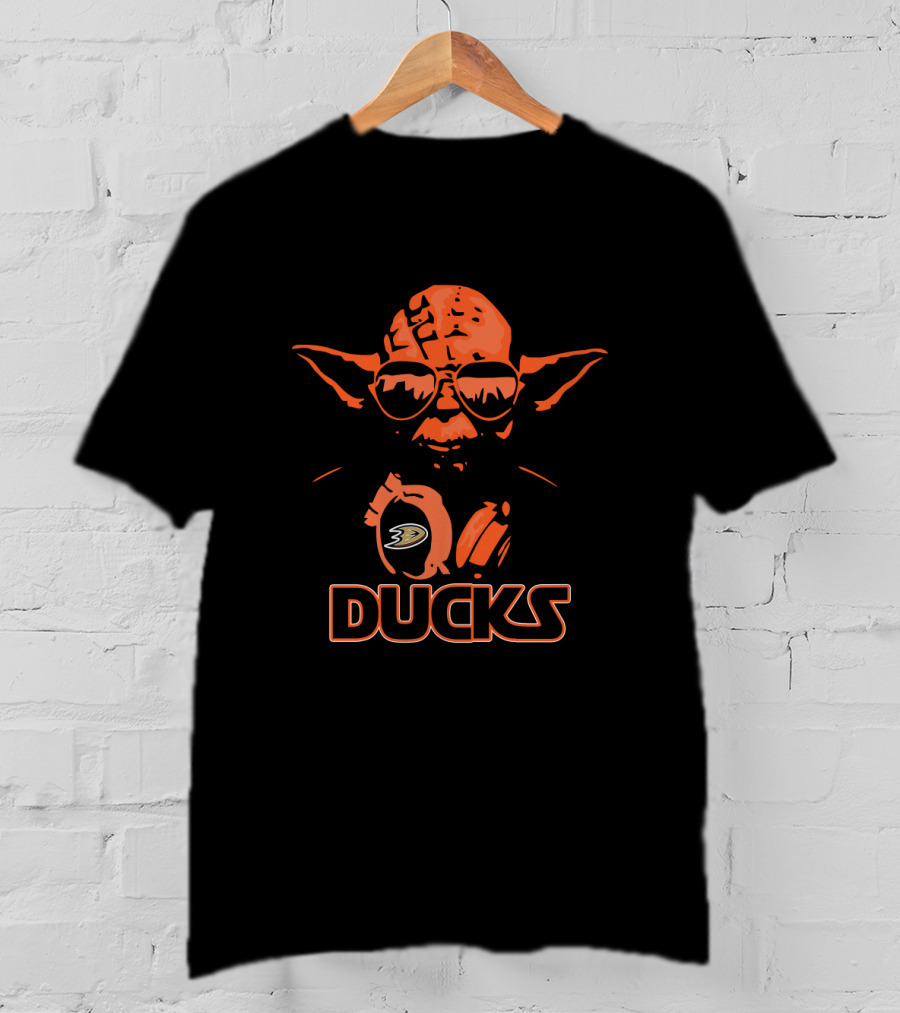 Star Wars Yoda Anaheim Ducks Fans Graphic With Ducks T-Shirt