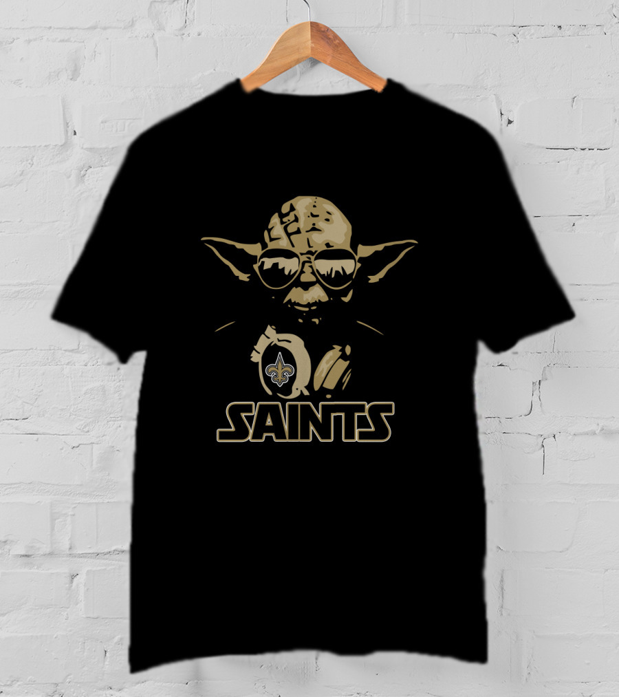 Yoda Wearing New Orleans Saints Logo Reflective Sunglasses With Star Wars Style Saints T-Shirt