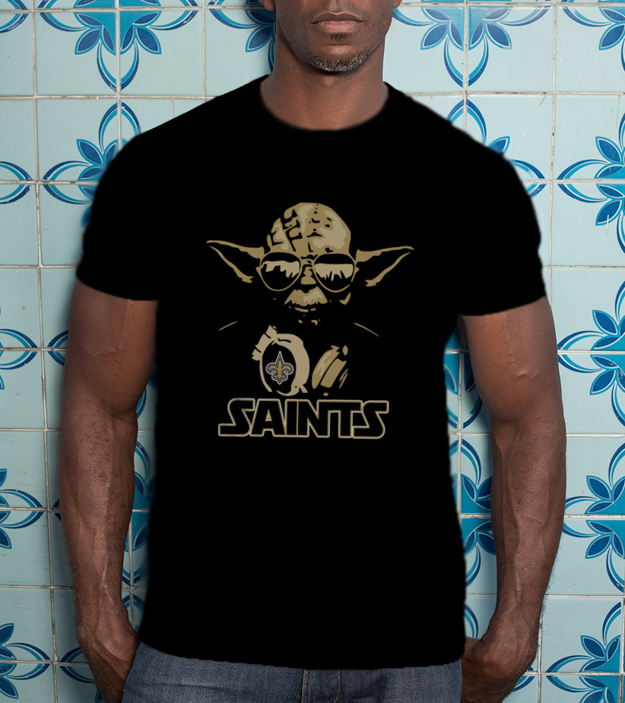 Yoda Wearing New Orleans Saints Logo Reflective Sunglasses With Star Wars Style Saints T-Shirt