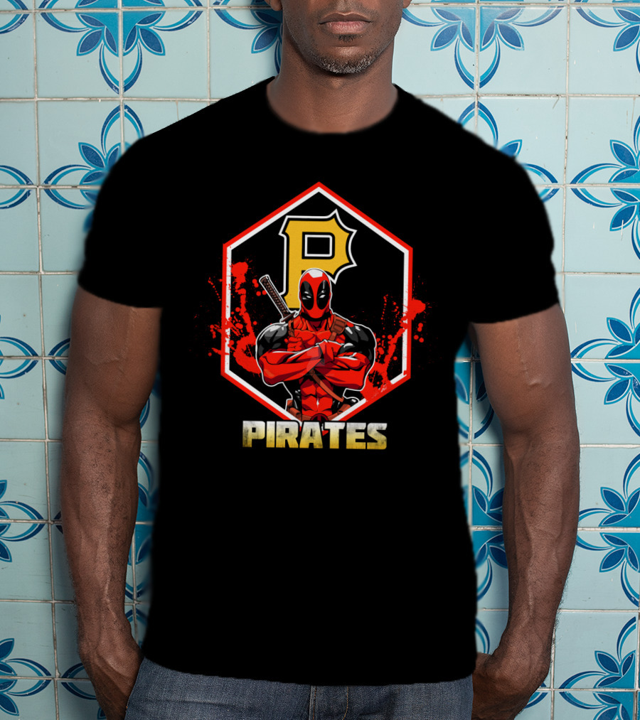 Deadpool Crossover With Pittsburgh Pirates Logo Fans T-Shirt