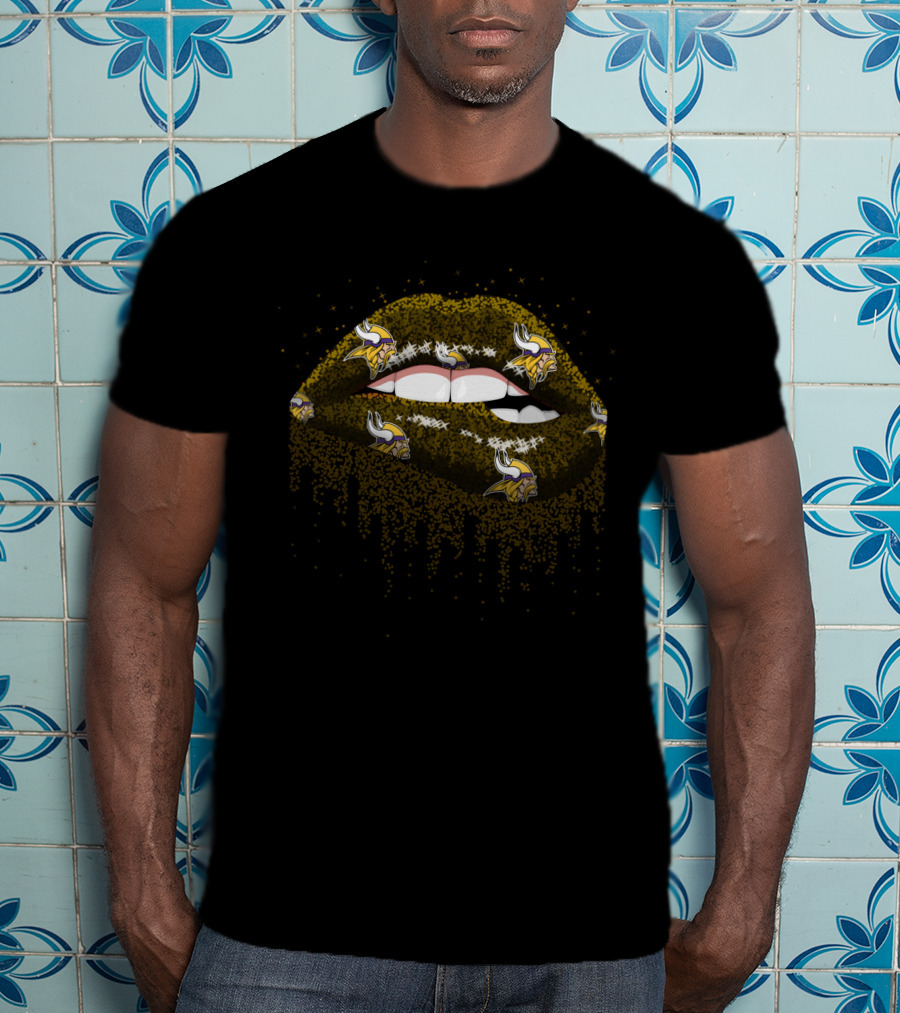 Minnesota Vikings Lips T-Shirt