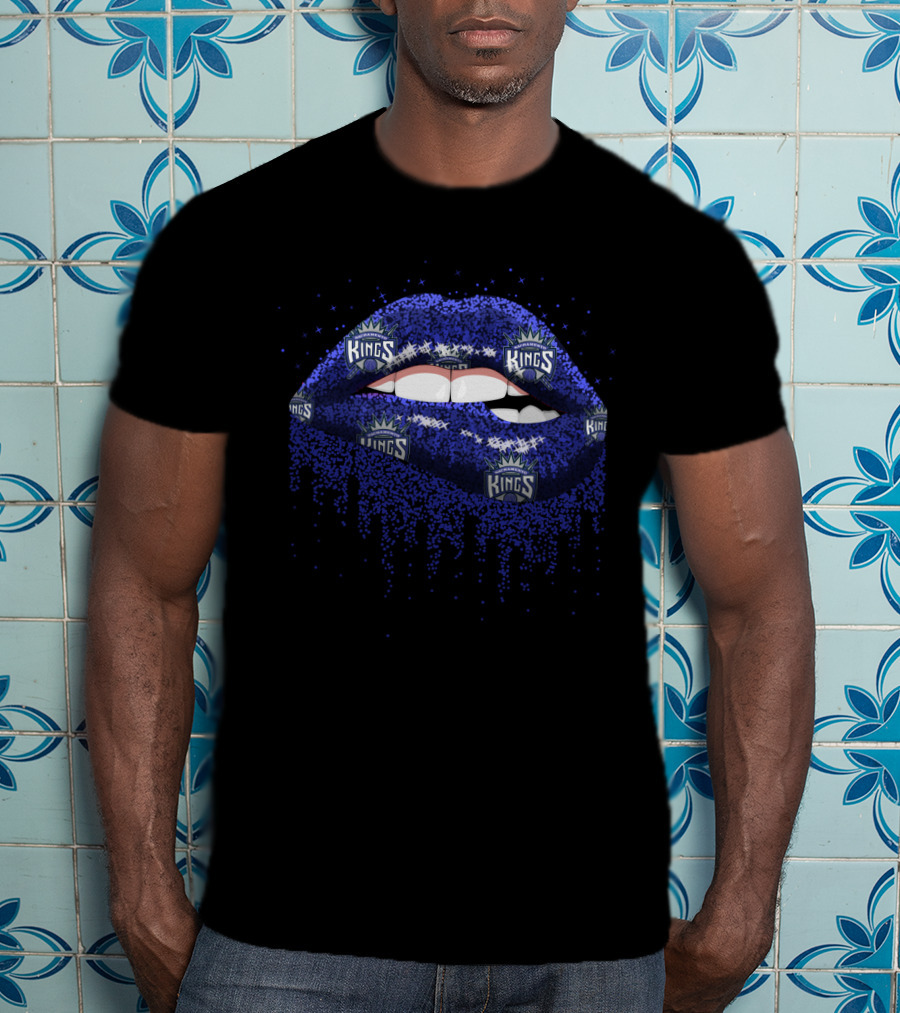 Sacramento Kings Fans Glittered Lips With Team T-Shirt