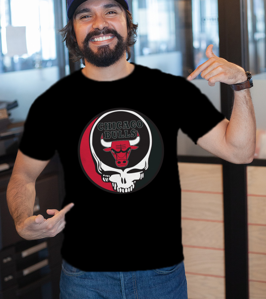 Grateful Dead Skull With Chicago Bulls T-Shirt