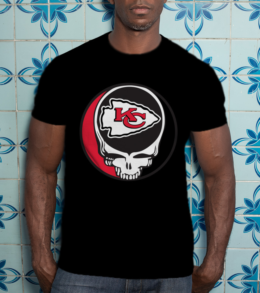 Kansas City Chiefs Skull Logo Fusion With Grateful Dead T-Shirt