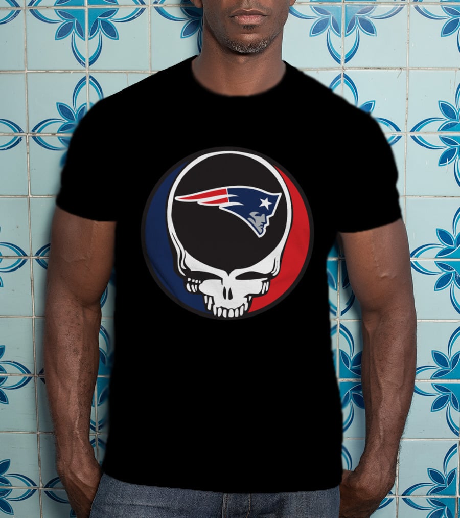 Grateful Dead Skull With New England Patriots Logo And Blue Red Rings T-Shirt