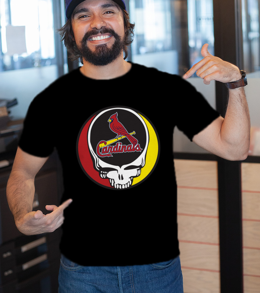 Grateful Dead Skull Design With St. Louis Cardinals Logo For Fans T-Shirt