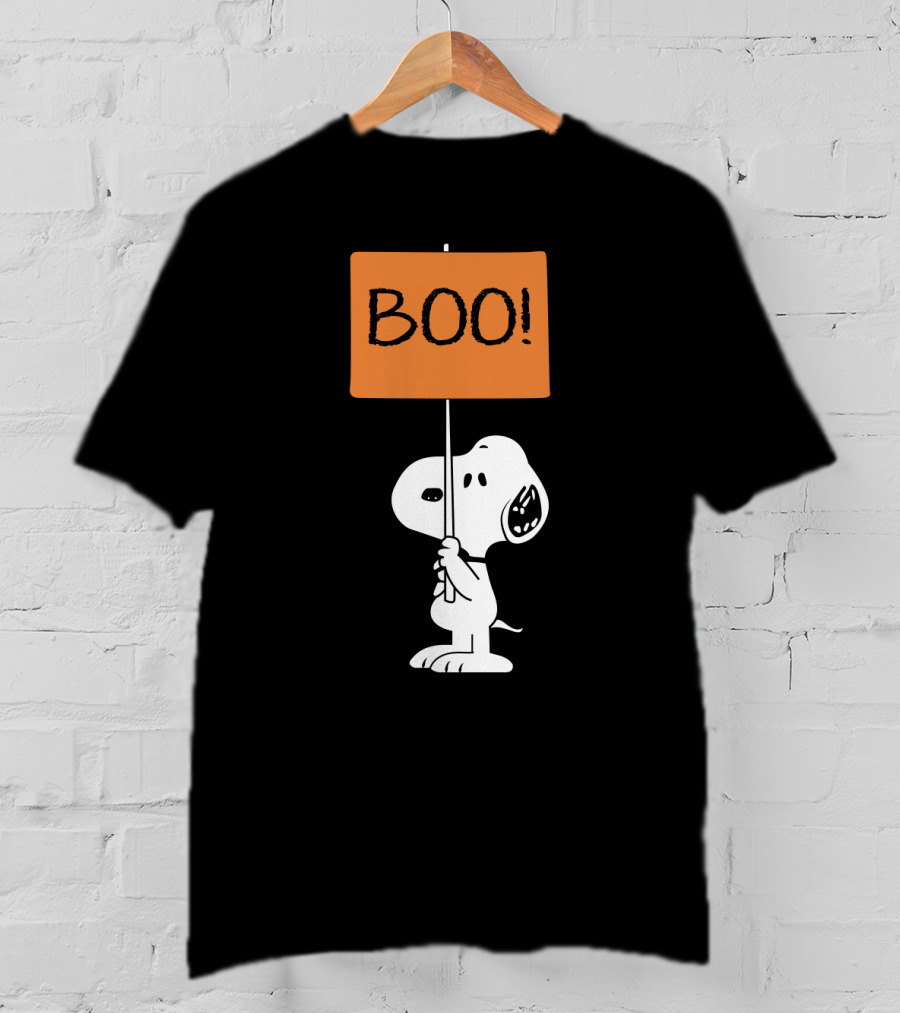 Peanuts Halloween Snoopy Holding Boo Sign T-Shirt