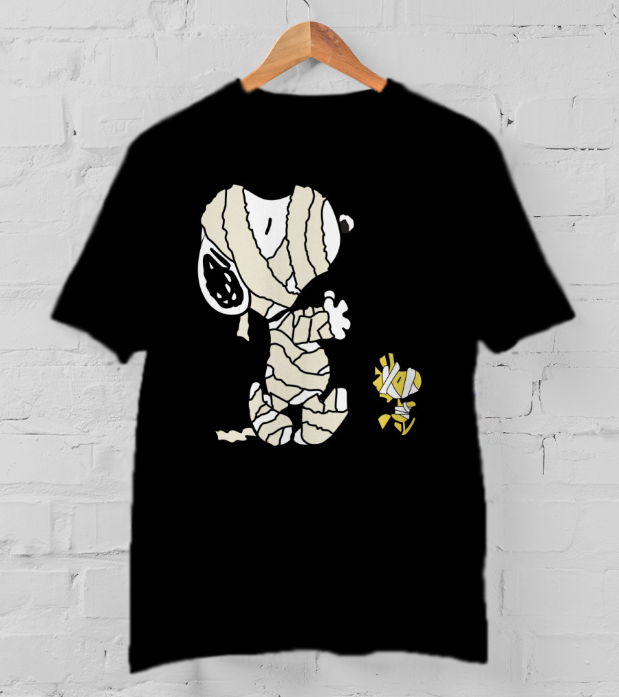 Peanuts Snoopy Mummy Wrapped Woodstock Halloween T-Shirt