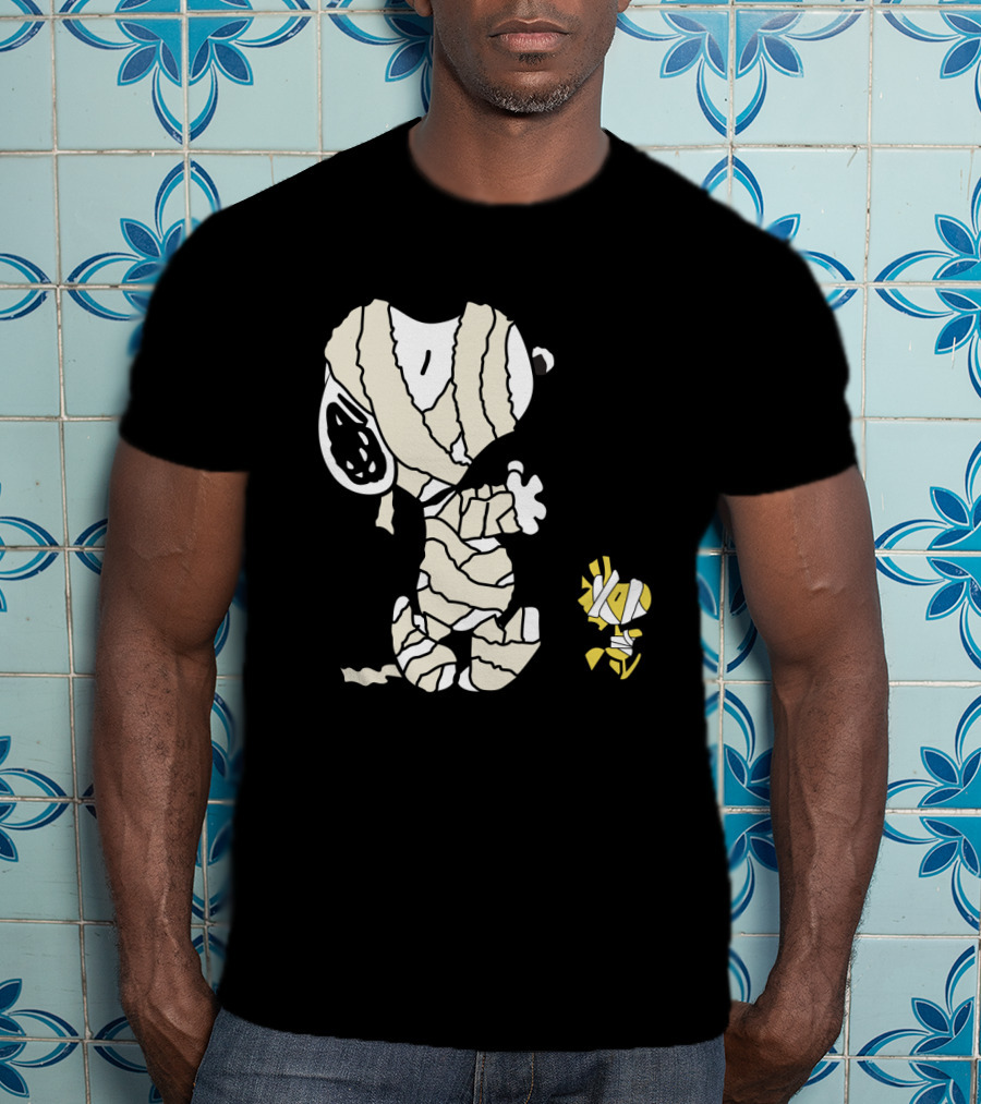 Peanuts Snoopy Mummy Wrapped Woodstock Halloween T-Shirt