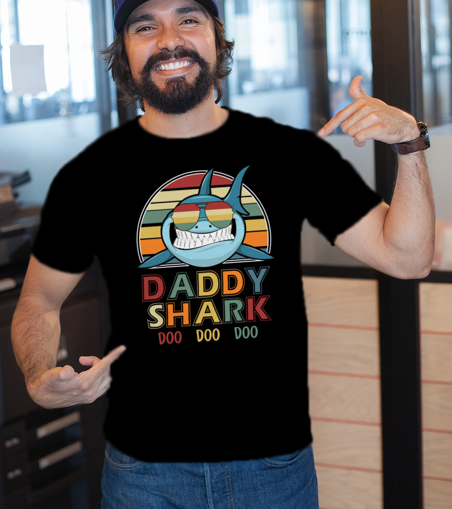 Daddy Shark Retro Vintage Doo Doo Doo Sunglasses Rainbow Stripes T-Shirt