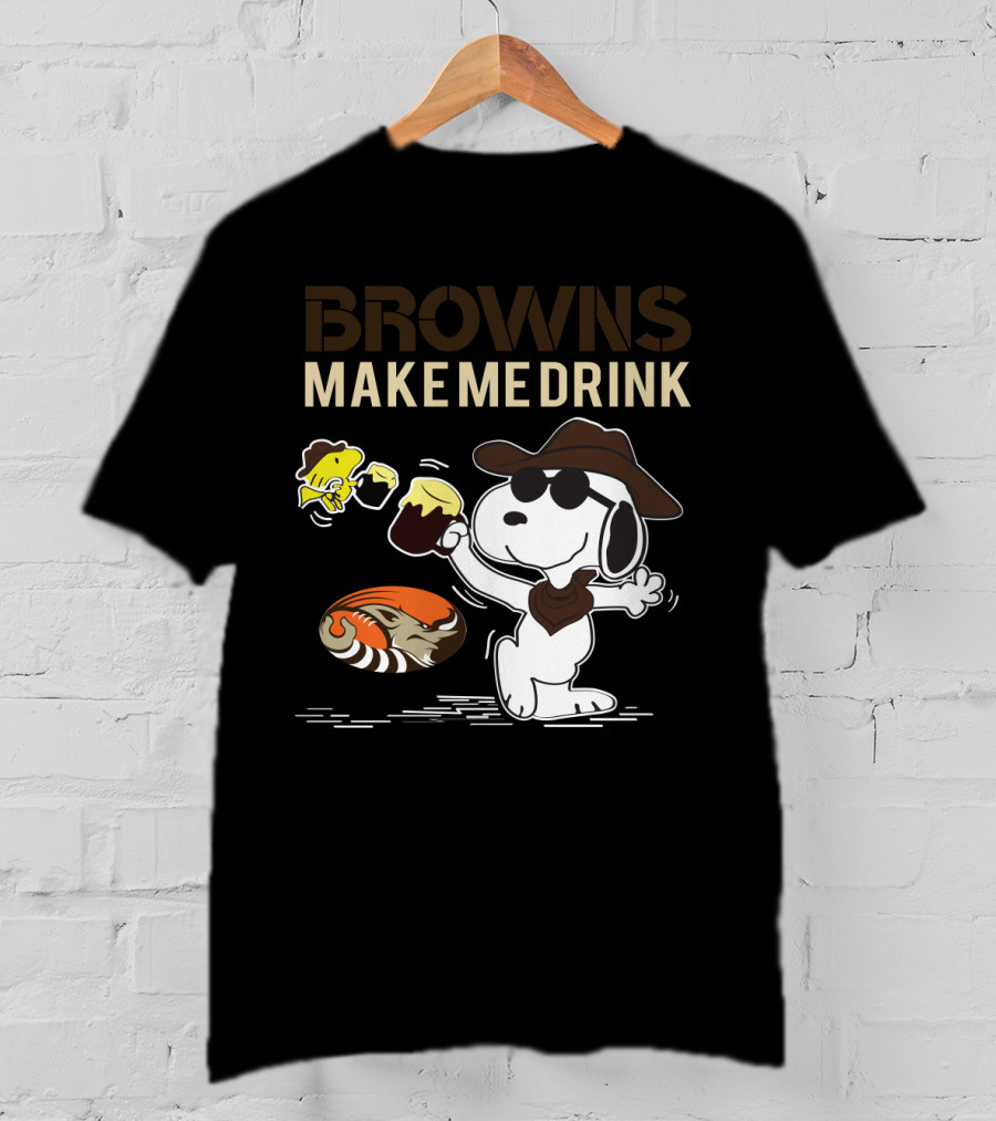 Browns Make Me Drink Snoopy Holding Beer For Cleveland Browns Fans T-Shirt