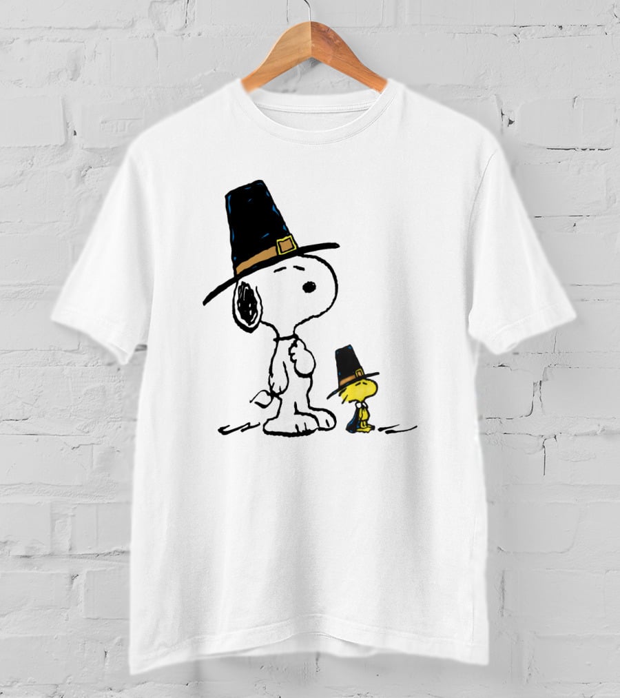 Peanuts Funny Snoopy Woodstock Thanksgiving Pilgrim Hat T-Shirt