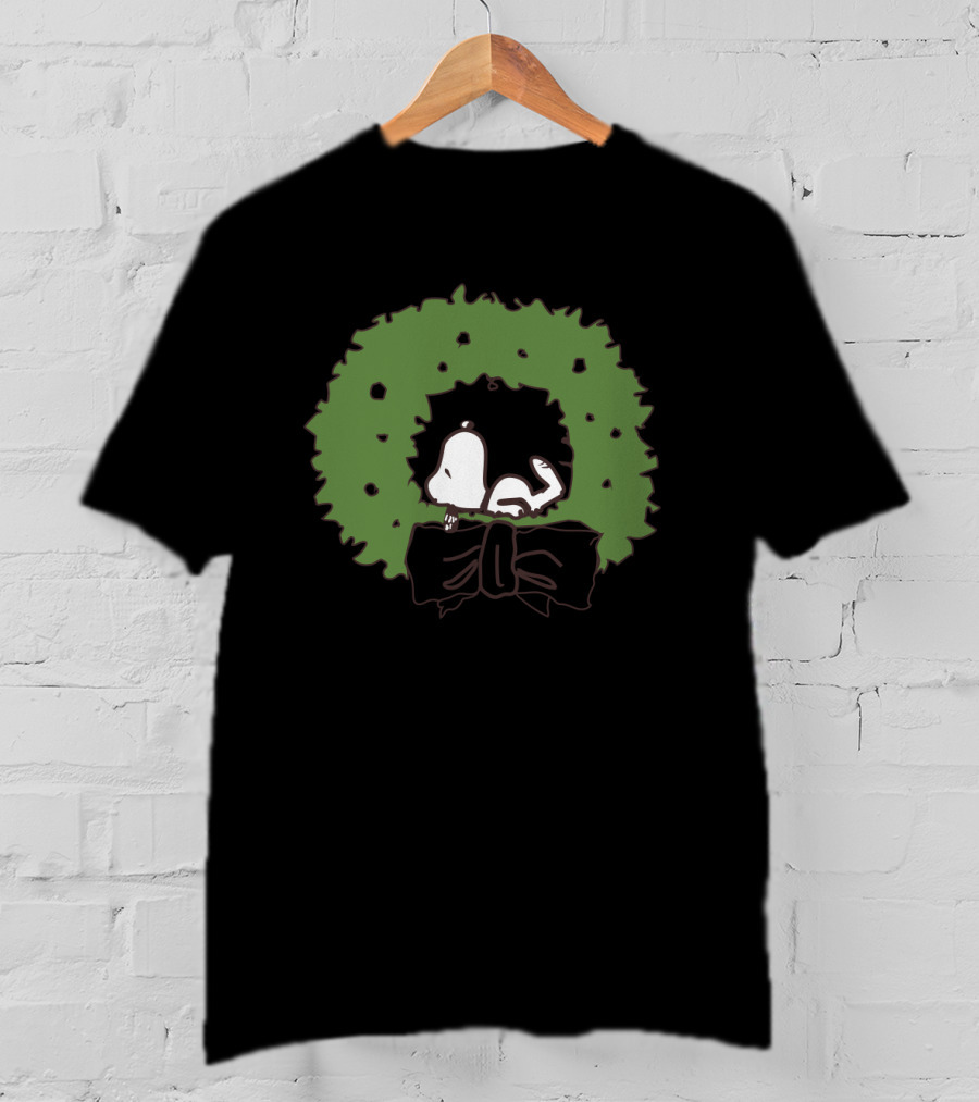 Snoopy Holiday Wreath Festive Peanuts Christmas T-Shirt