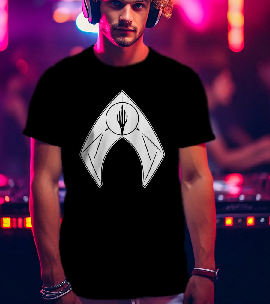 Aquaman Trident Symbol Superhero Icon T-Shirt