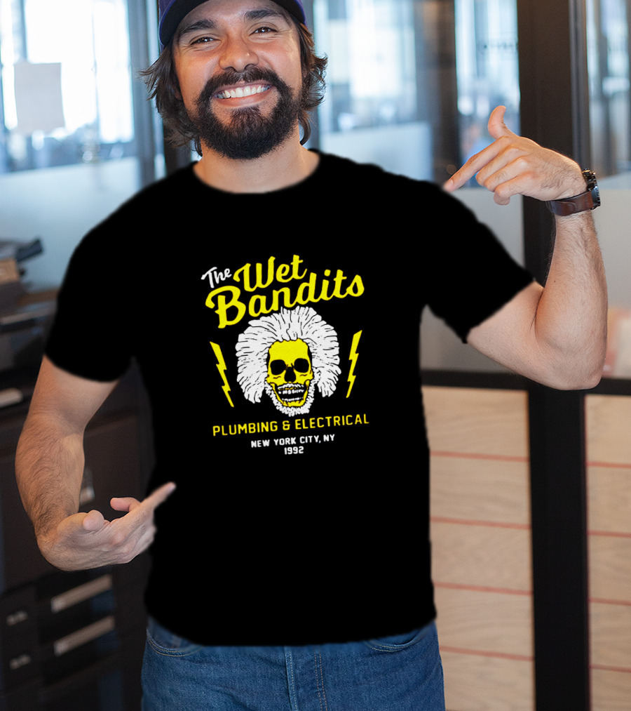 The Wet Bandits Plumbing And Electrical New York City Ny 1992 Skull With Lightning Bolts T-Shirt
