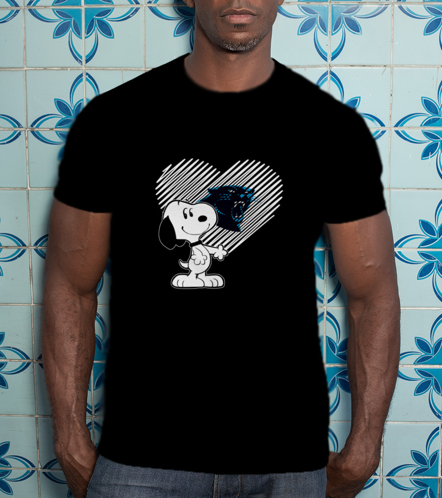 Carolina Panthers Fan Love With Snoopy Heart T-Shirt