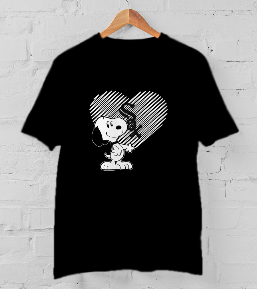Snoopy Heart Sox Chicago White Sox Peanuts Fandom T-Shirt