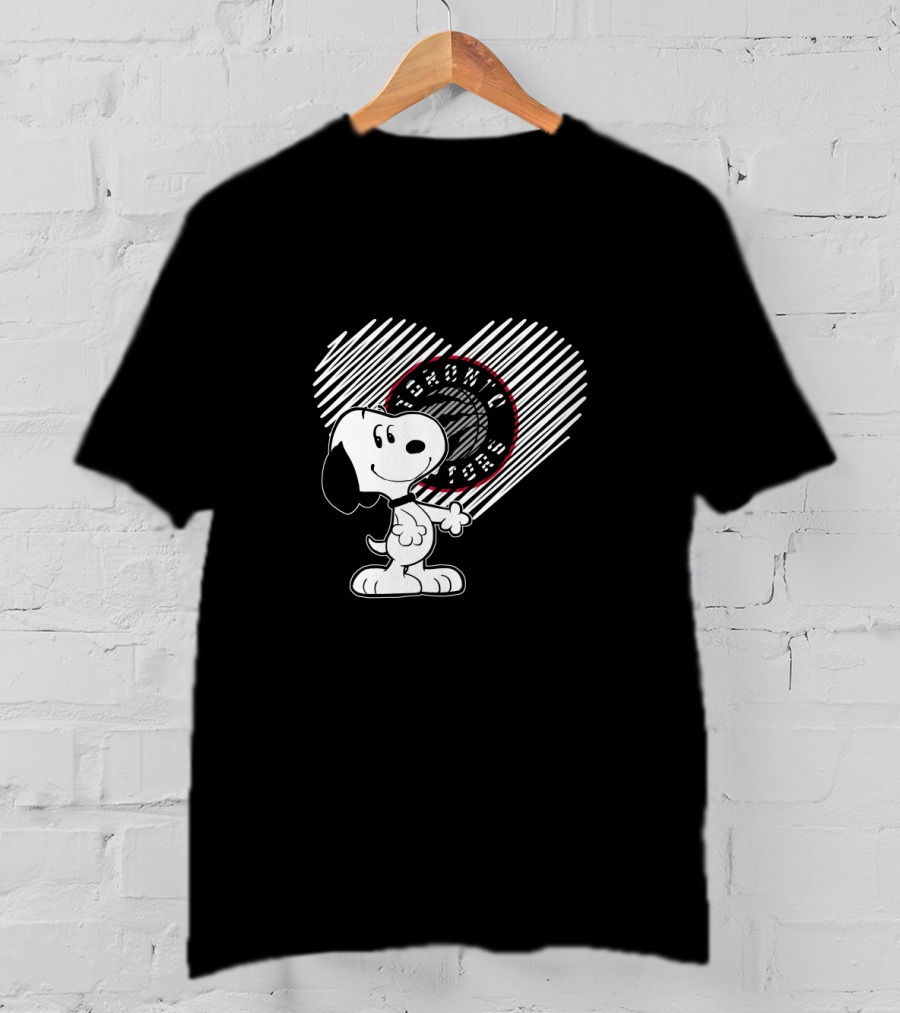 Snoopy Hearts Toronto Raptors Basketball Fans T-Shirt