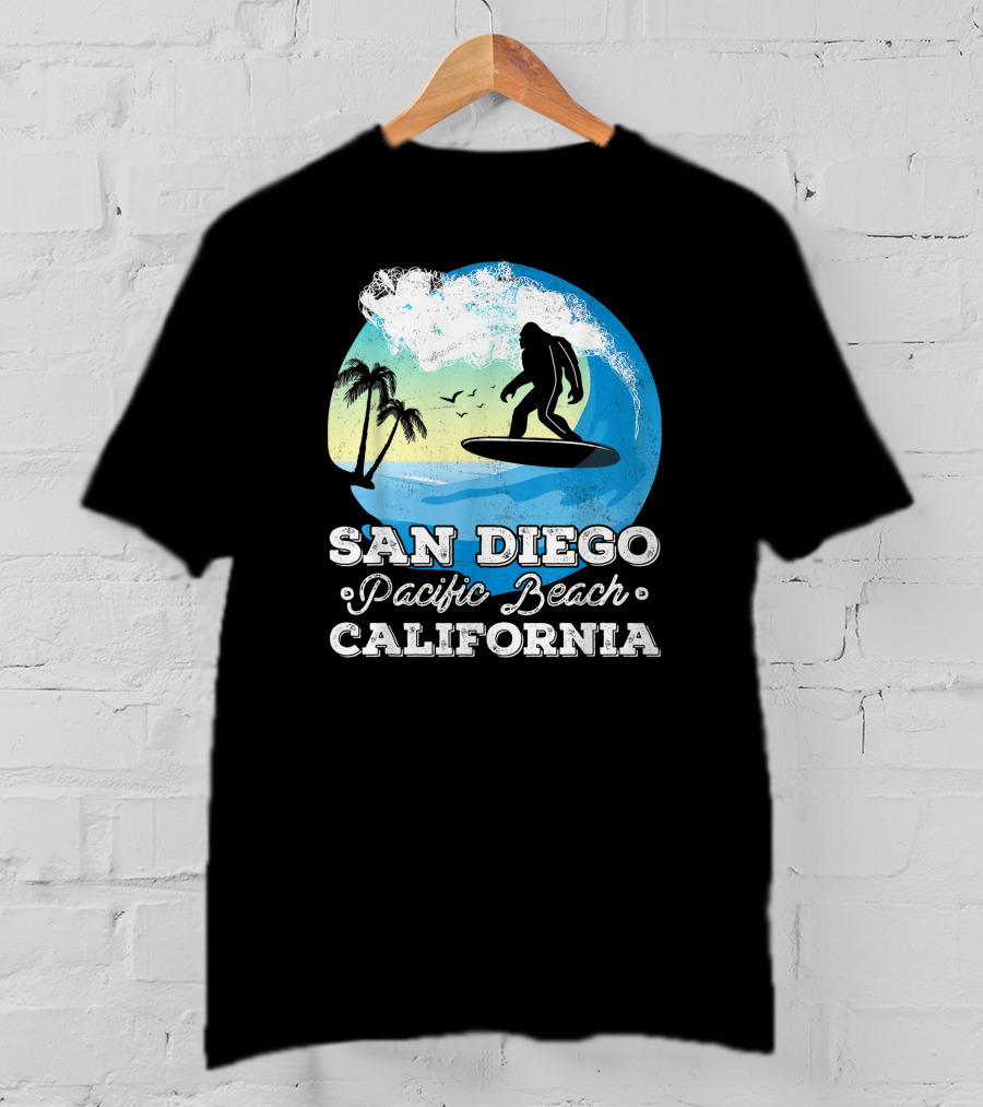 San Diego Pacific Beach California Bigfoot Surfer Adventure Scene T-Shirt